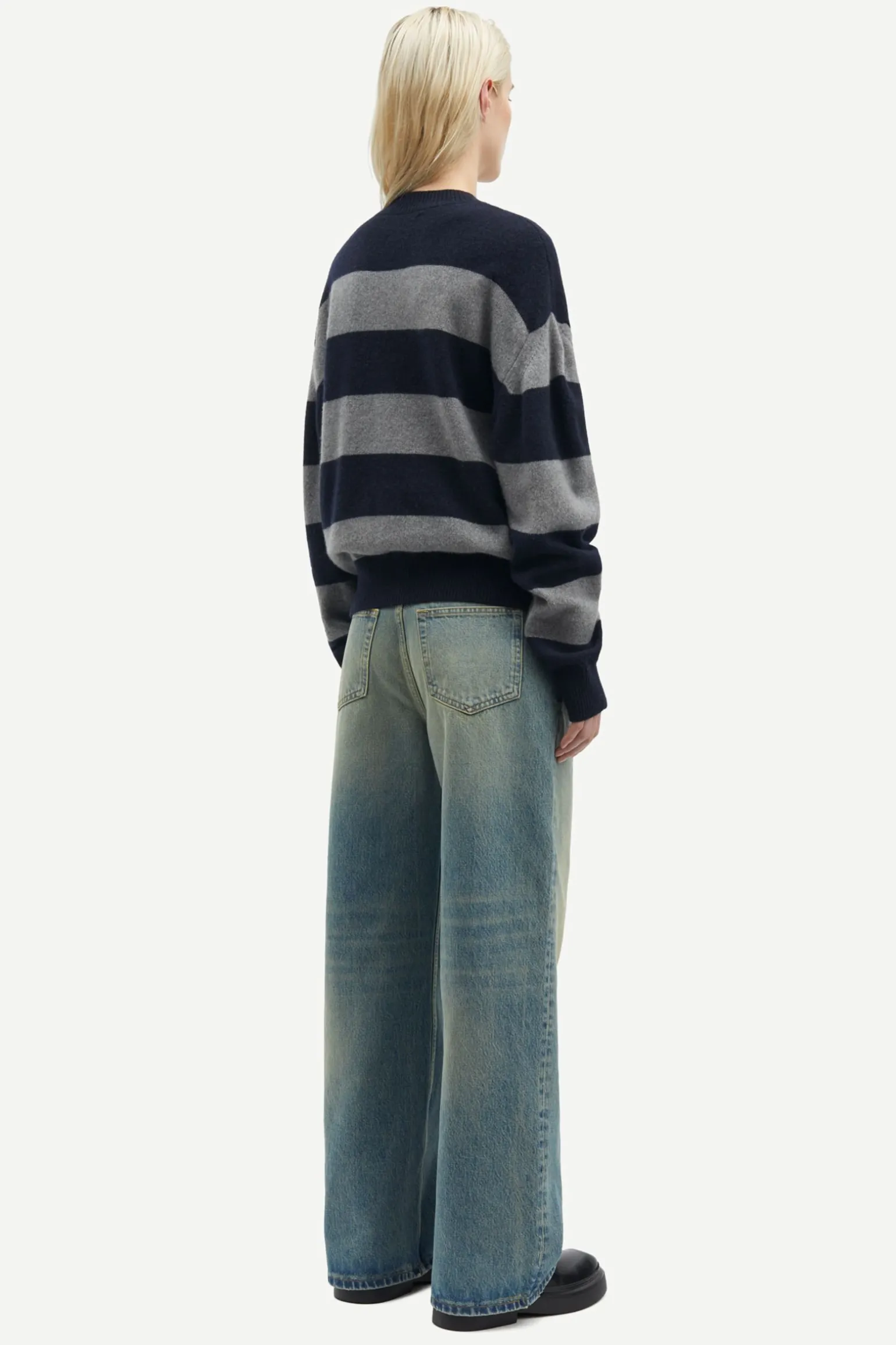 SABIRGITTE V-NECK SWEATER 15356