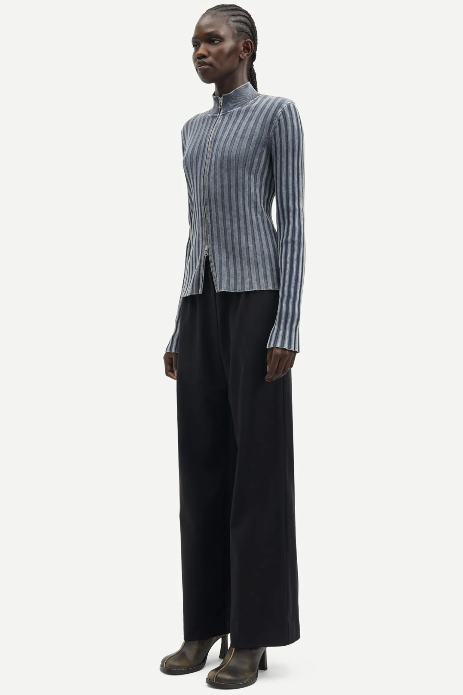 SAKRISTI ZIP CARDIGAN 15358
