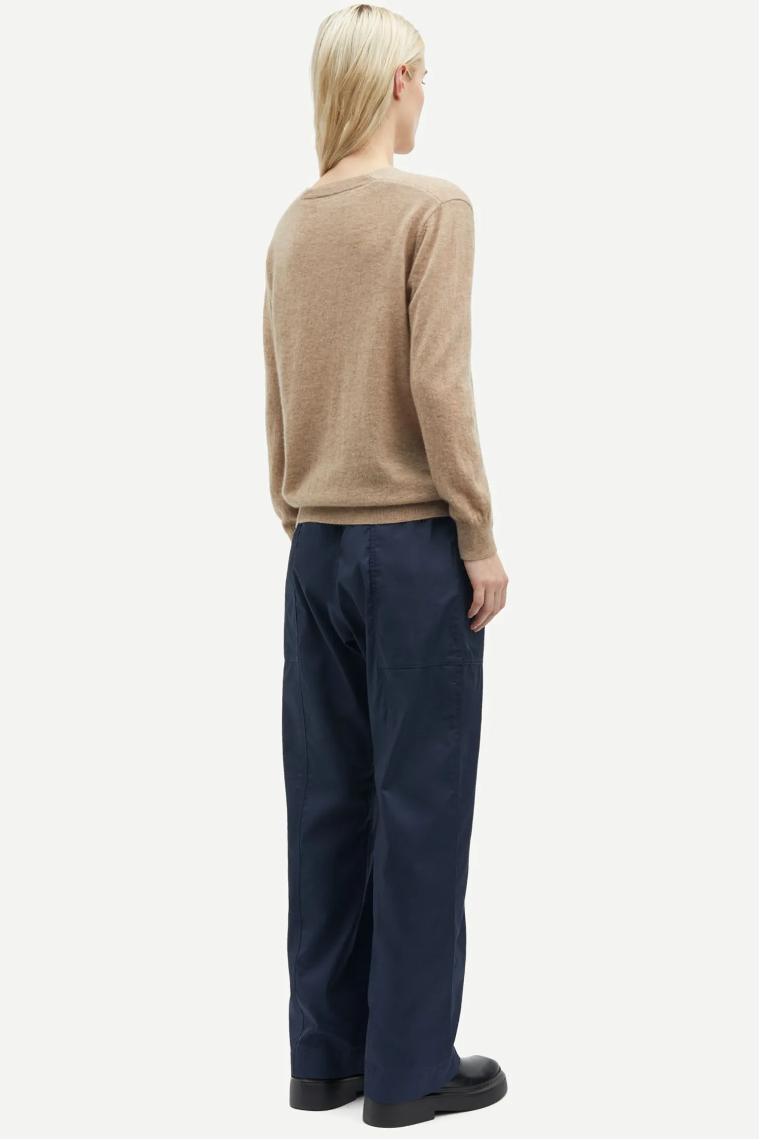 SALOREA V-NECK SWEATER 15336