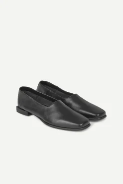 SALUNA FLATS 11399